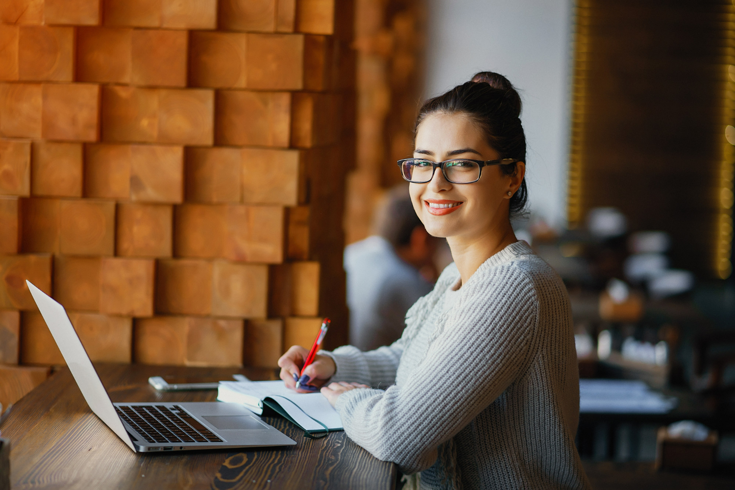 Como começar a empreender na internet? Veja dicas